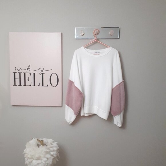 EUC Zara white sweatshirt with pink faux fur sleeve detail, S - Picture 5 of 9